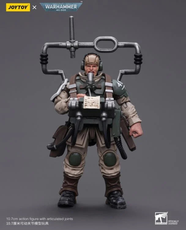 JOYTOY Warhammer 40k Astra Militarum Cadian Command Squad Veteran with Master Vox 1/18 Scale Action Figure