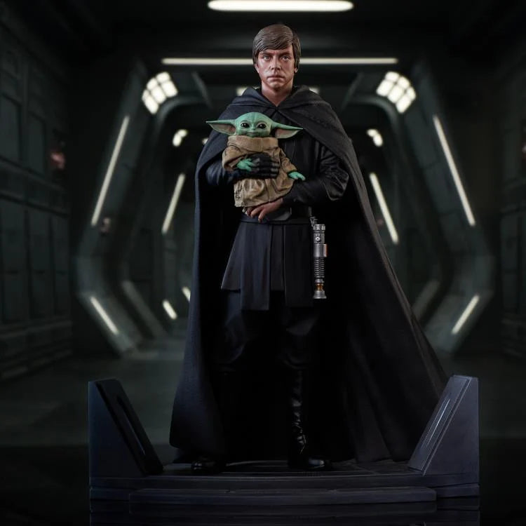 DIAMOND SELECT TOYS Premier Collection Luke Skywalker & Grogu 1/7 Scale Limited Edition Statue - Star Wars Scale Figure