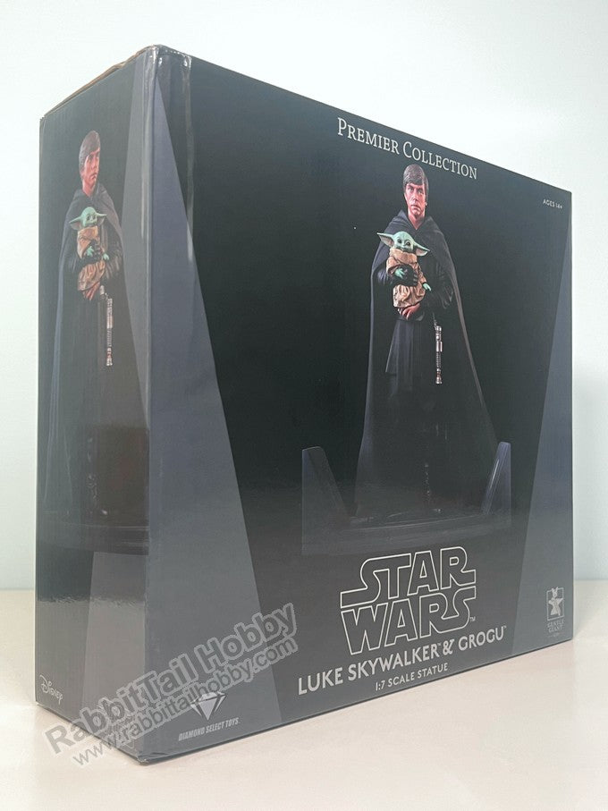 DIAMOND SELECT TOYS Premier Collection Luke Skywalker & Grogu 1/7 Scale Limited Edition Statue - Star Wars Scale Figure